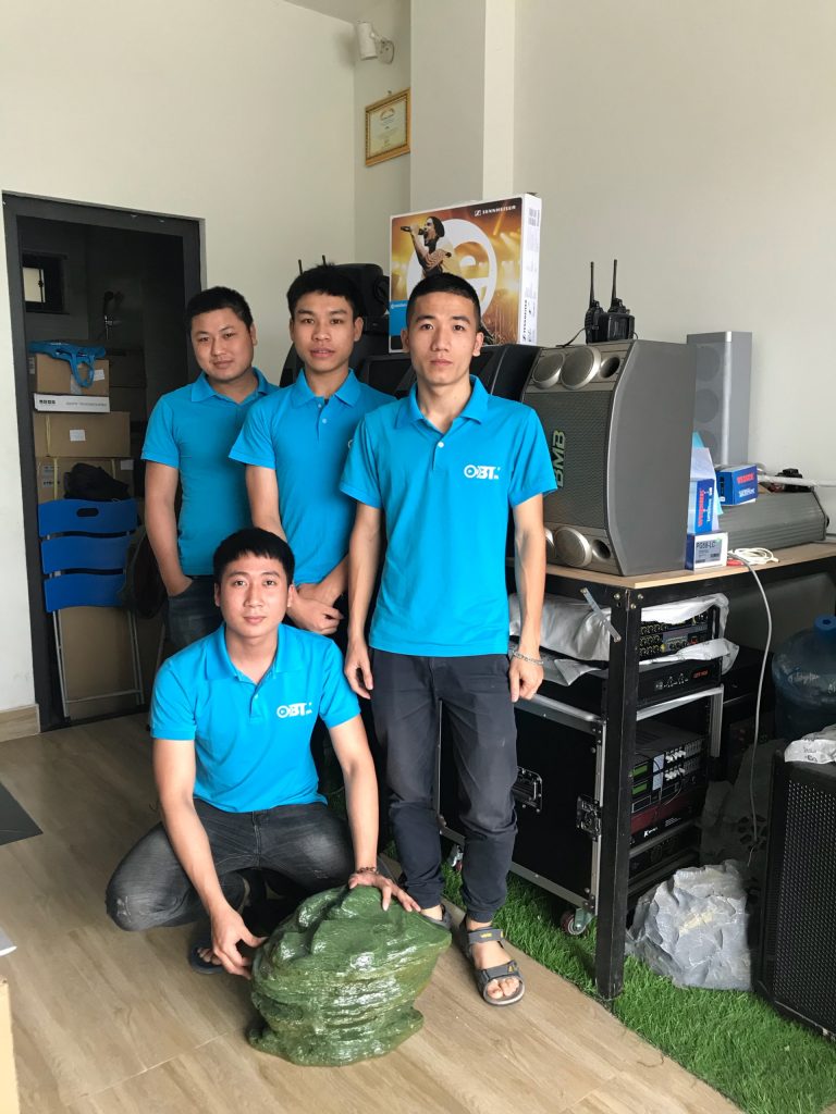 Đội ngũ kỹ thuật trẻ của công ty AHK Sài gòn