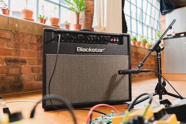 Amply guitar điện Blackstar HT 40 MKII 6L6 tại AHK