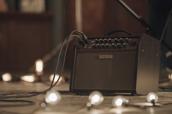 Amply guitar Boss Acoustic Singer Live LT giá tốt