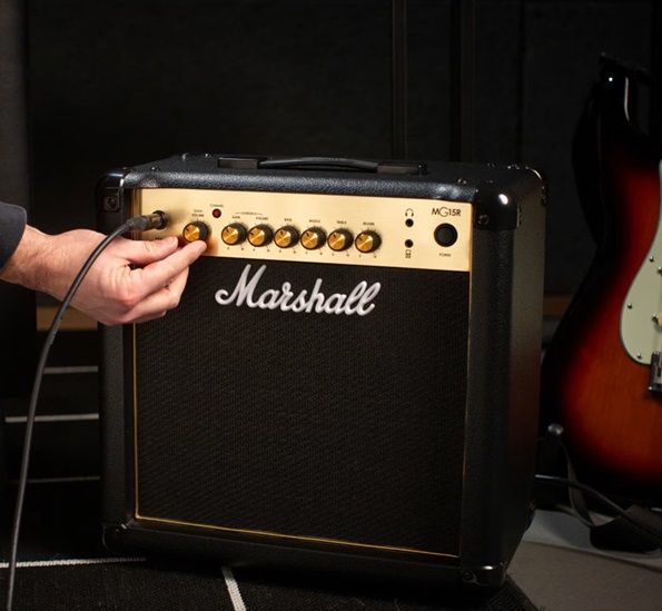 Amply guitar Marshall MG15GR tùy chỉnh dễ dàng